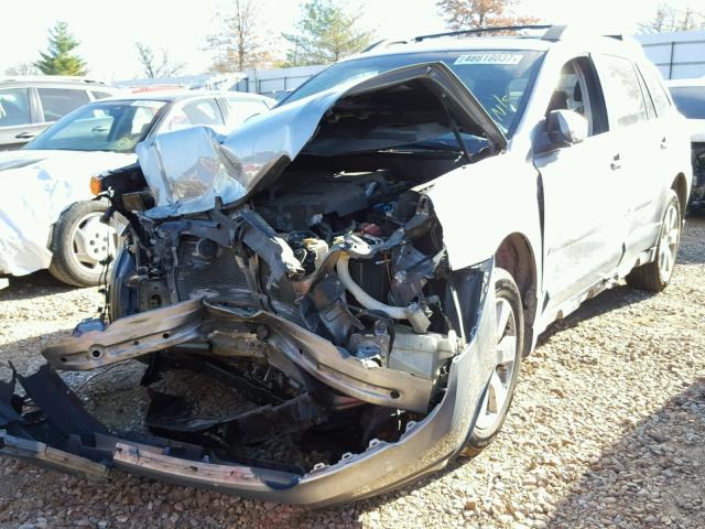 4S4BREKC2B2425693 - 2011 SUBARU OUTBACK 3. SILVER photo 2