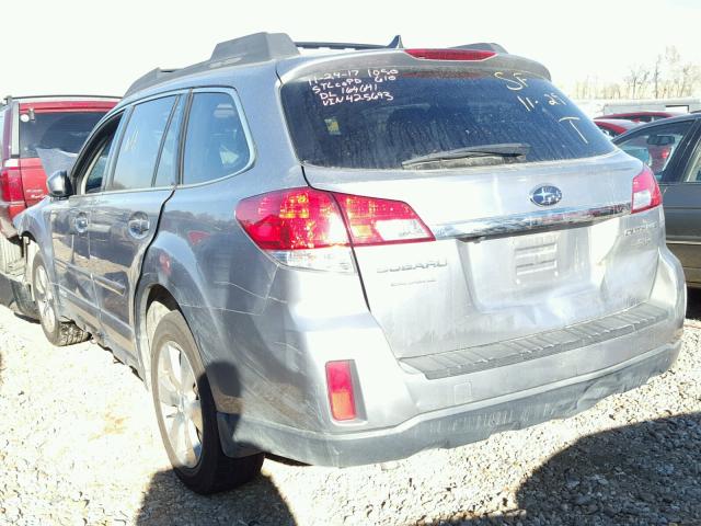 4S4BREKC2B2425693 - 2011 SUBARU OUTBACK 3. SILVER photo 3