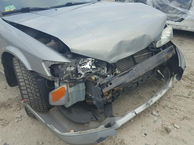 JT2BG28K110578544 - 2001 TOYOTA CAMRY LE GRAY photo 9