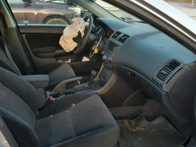 1HGCM66364A026917 - 2004 HONDA ACCORD LX SILVER photo 5