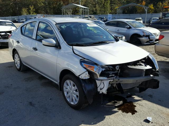 3N1CN7AP3HL895276 - 2017 NISSAN VERSA S SILVER photo 1