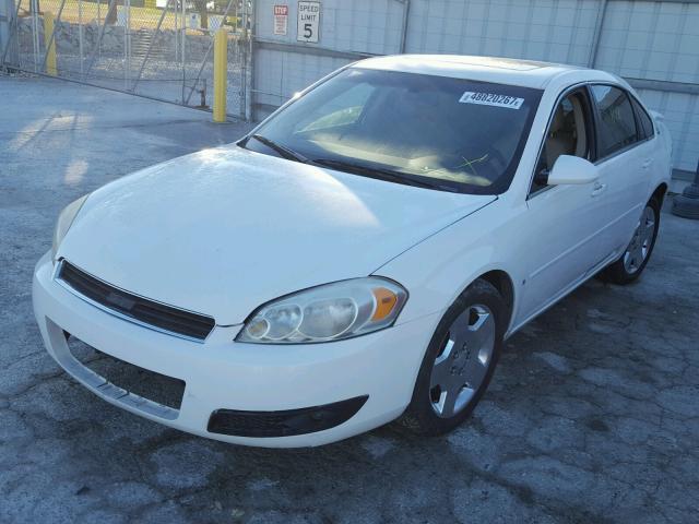 2G1WD58C369183427 - 2006 CHEVROLET IMPALA SUP WHITE photo 2