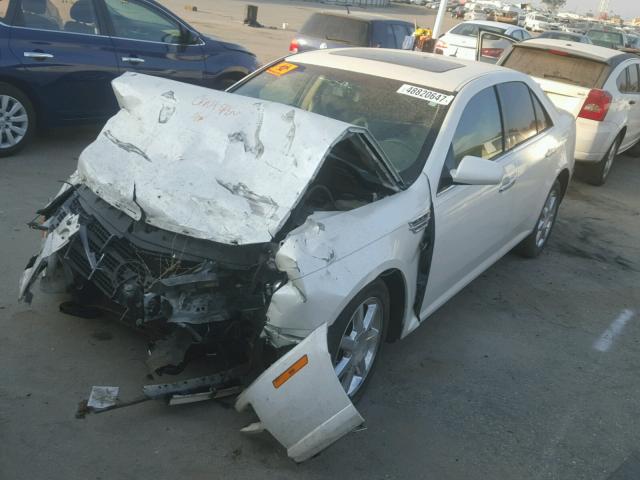 1G6DK67V880141574 - 2008 CADILLAC STS WHITE photo 2