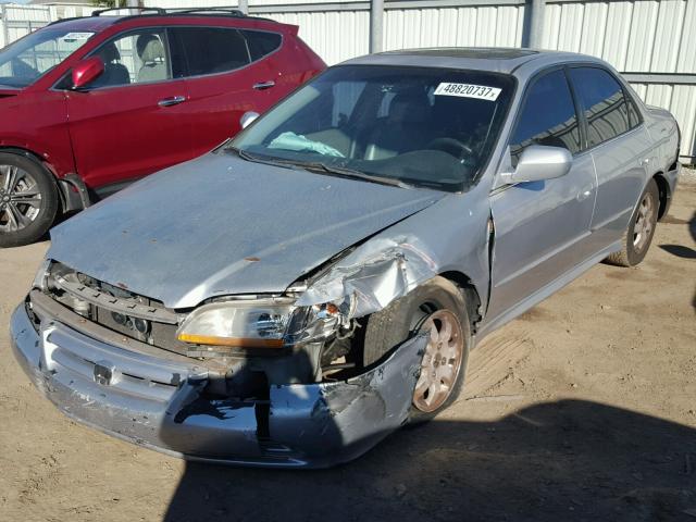 1HGCG56631A065570 - 2001 HONDA ACCORD EX SILVER photo 2