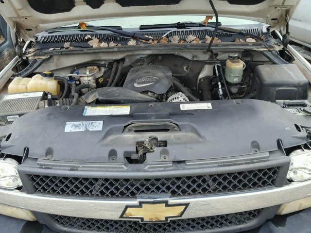 1GBHC24U31E210989 - 2001 CHEVROLET SILVERADO WHITE photo 7