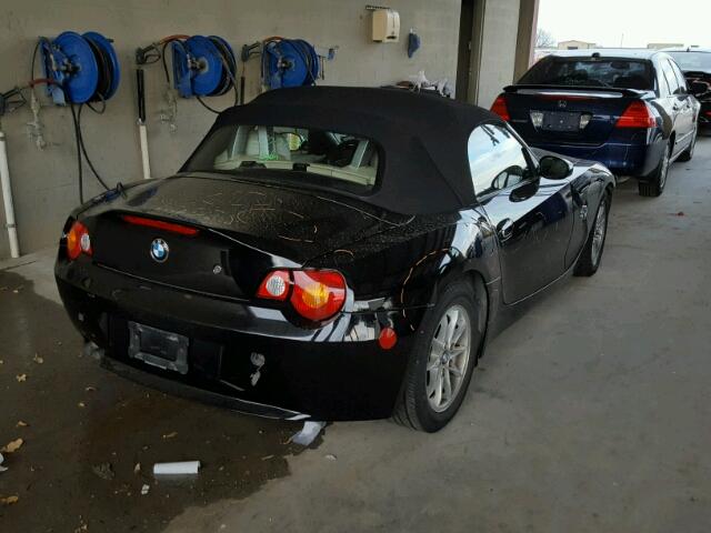 4USBT33493LS40144 - 2003 BMW Z4 2.5 BLACK photo 4