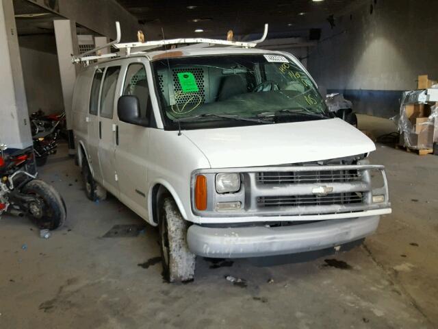 1GCGG25R121238918 - 2002 CHEVROLET EXPRESS G2 WHITE photo 1