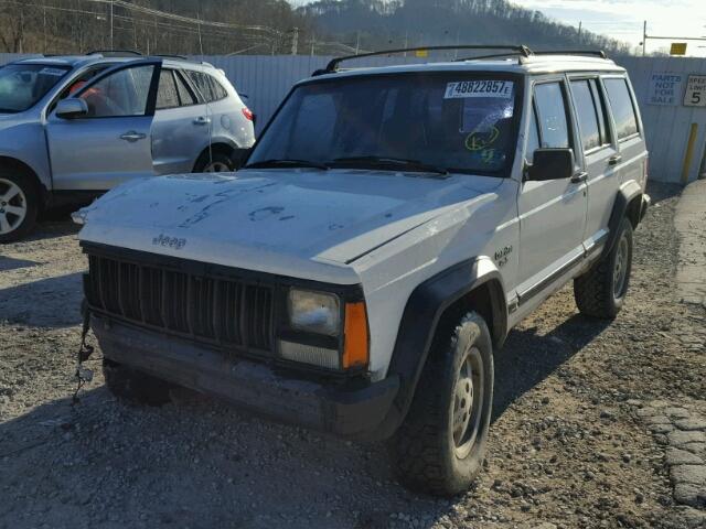 1J4FJ28S1TL216199 - 1996 JEEP CHEROKEE S WHITE photo 2