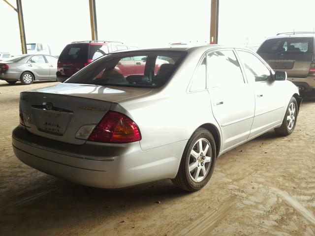 4T1BF28B8YU049066 - 2000 TOYOTA AVALON XL SILVER photo 4