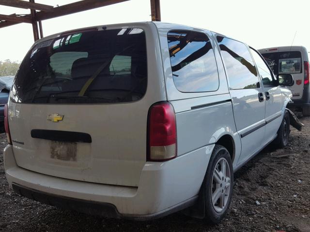 1GNDV03L55D235638 - 2005 CHEVROLET UPLANDER WHITE photo 4