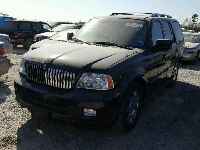 5LMFU27585LJ01295 - 2005 LINCOLN NAVIGATOR BLACK photo 2