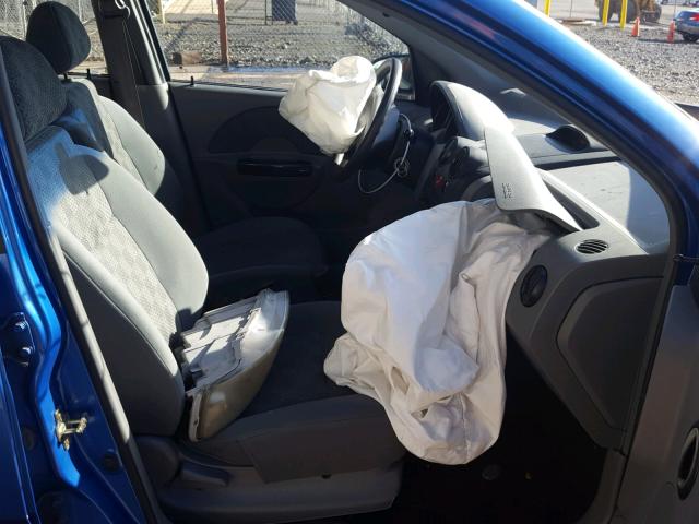 KL1TD62625B312359 - 2005 CHEVROLET AVEO BASE Կապույտ լուսանկար 5