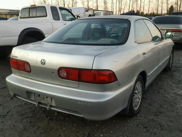 JH4DB7659WS003174 - 1998 ACURA INTEGRA LS SILVER photo 4