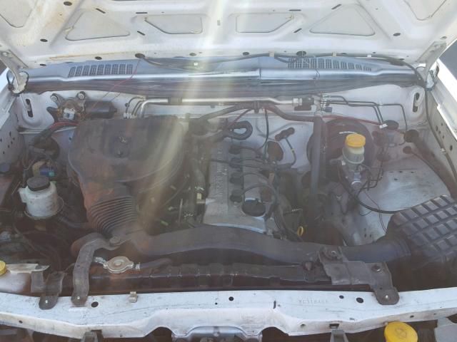 1N6DD21S4YC318468 - 2000 NISSAN FRONTIER X WHITE photo 7