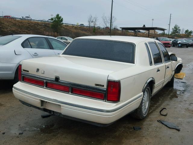 1LNLM83W6VY741886 - 1997 LINCOLN TOWN CAR C TAN photo 4