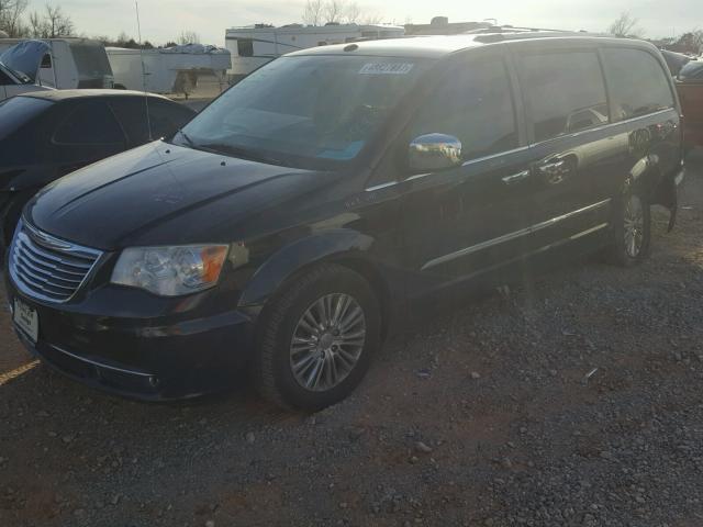 2A4RR6DG3BR749871 - 2011 CHRYSLER TOWN & COU BLACK photo 2