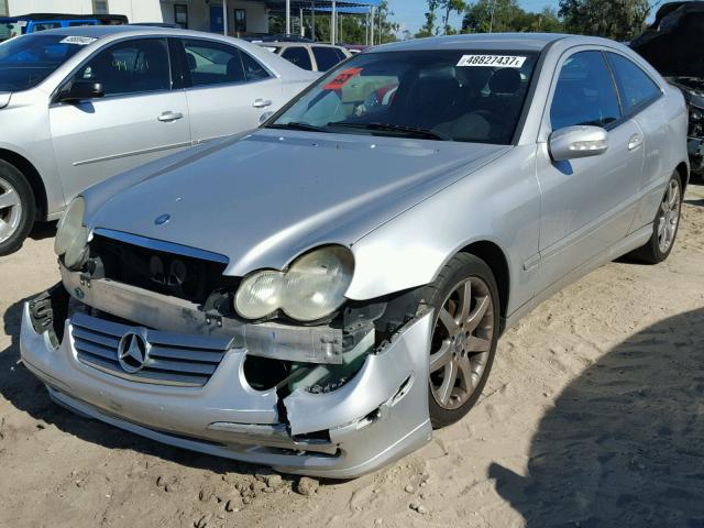 WDBRN40J14A593343 - 2004 MERCEDES-BENZ C 230K SPO SILVER photo 2