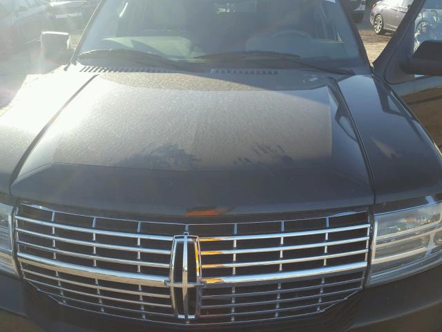 5LMFU27568LJ18116 - 2008 LINCOLN NAVIGATOR Czarny zdjęcie 7