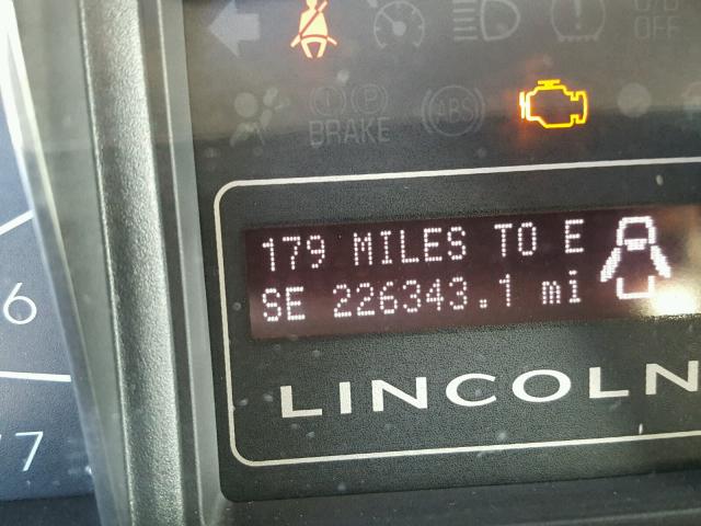 5LMFU27568LJ18116 - 2008 LINCOLN NAVIGATOR Czarny zdjęcie 8