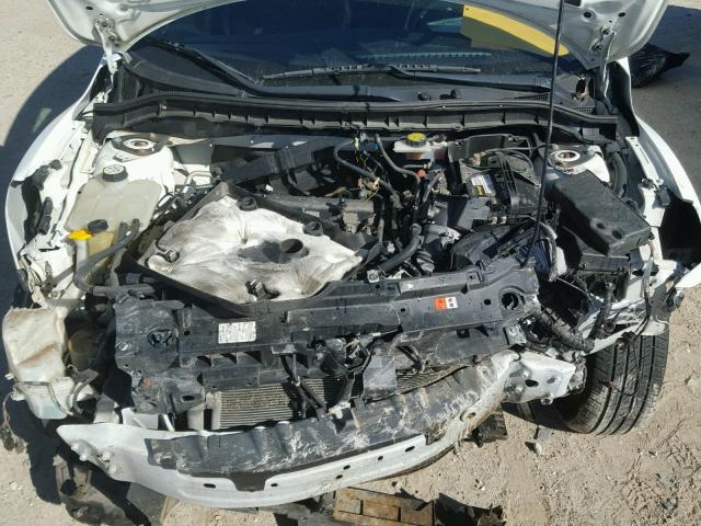 JM1BL1SF7A1264626 - 2010 MAZDA 3 I WHITE photo 7