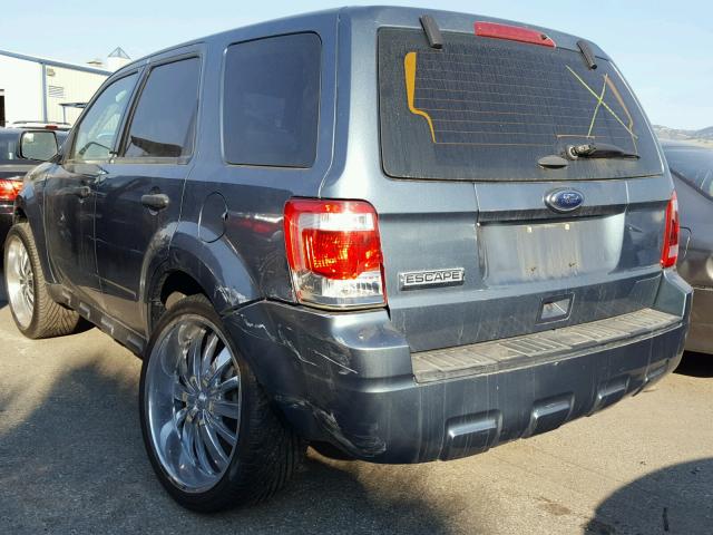 1FMCU0C70BKB99709 - 2011 FORD ESCAPE XLS BLUE photo 3