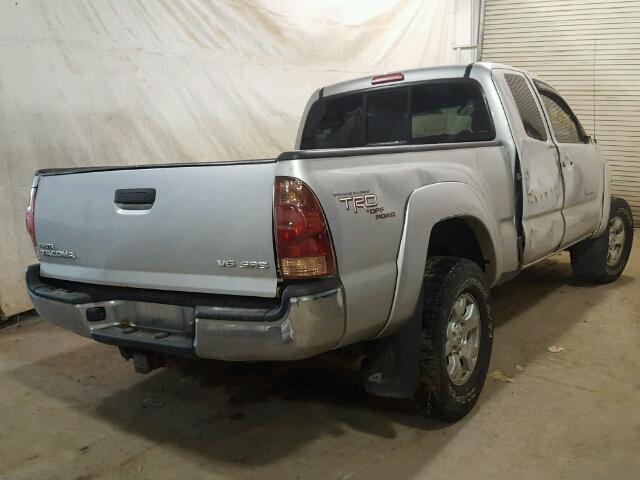 5TEUU42N38Z532294 - 2008 TOYOTA TACOMA ACC SILVER photo 4