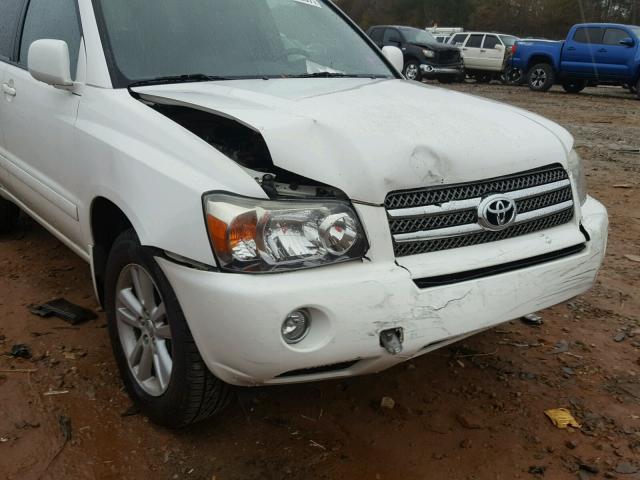 JTEDW21A460007220 - 2006 TOYOTA HIGHLANDER WHITE photo 9