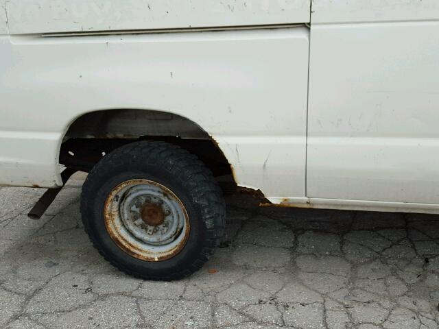 1FTHE24Y4THA50924 - 1996 FORD ECONOLINE WHITE photo 9