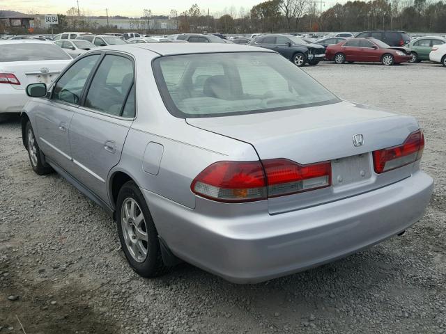 1HGCG56732A072495 - 2002 HONDA ACCORD SE SILVER photo 3