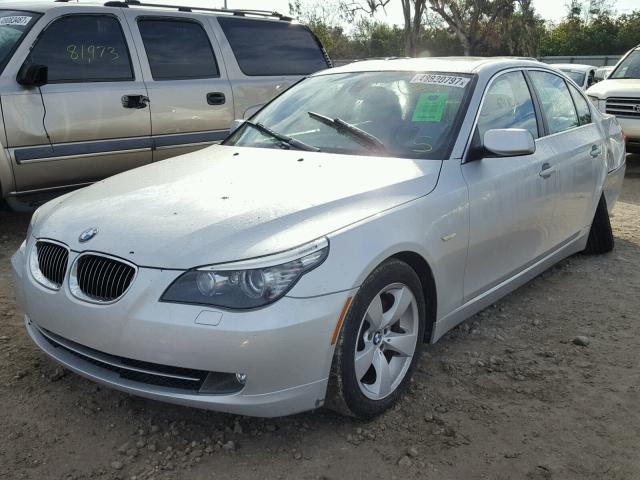 WBANU53568CT13298 - 2008 BMW 528 I SILVER photo 2