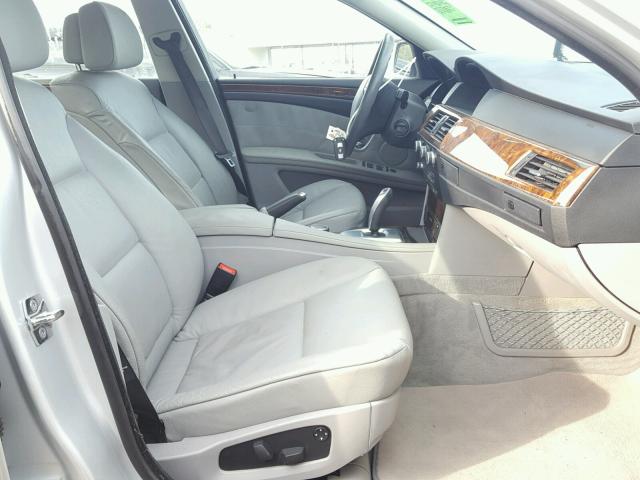 WBANU53568CT13298 - 2008 BMW 528 I SILVER photo 5