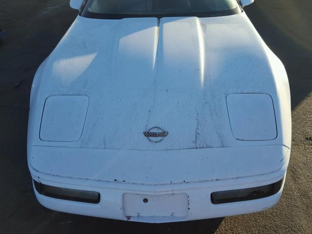 1G1YY23P0P5118880 - 1993 CHEVROLET CORVETTE WHITE photo 7