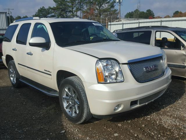 1GKUCEEF3AR271719 - 2010 GMC YUKON DENA WHITE photo 1