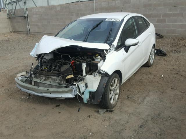 3FADP4BJ4GM160289 - 2016 FORD FIESTA SE WHITE photo 2