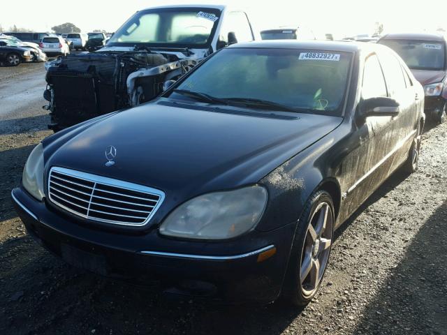 WDBNG75J6YA018390 - 2000 MERCEDES-BENZ S 500 BLACK photo 2