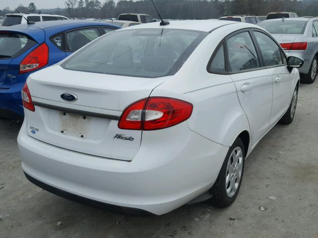 3FADP4AJ0CM182270 - 2012 FORD FIESTA S WHITE photo 4