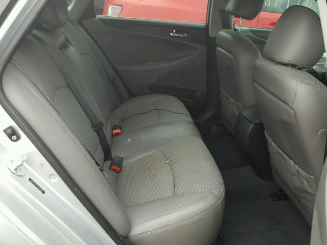 5NPEC4AC1BH247417 - 2011 HYUNDAI SONATA SE 银色 照片 6