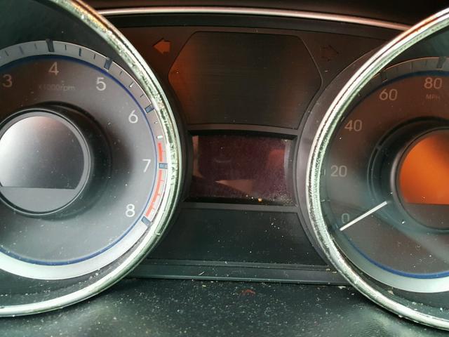 5NPEC4AC1BH247417 - 2011 HYUNDAI SONATA SE 银色 照片 8