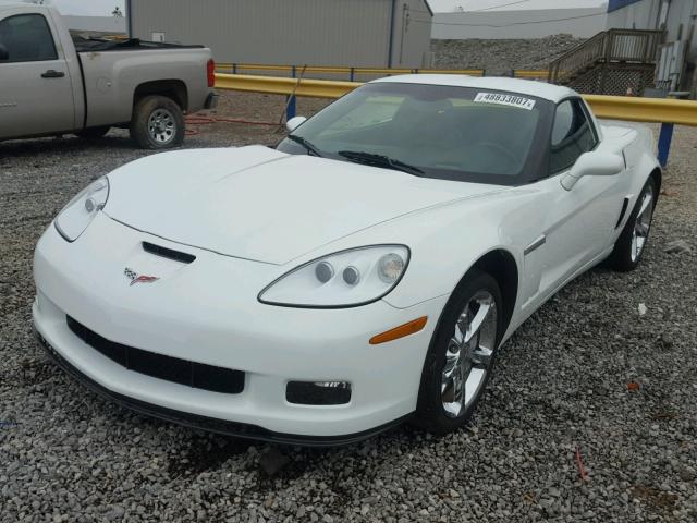 1G1YW2DW5C5105936 - 2012 CHEVROLET CORVETTE G WHITE photo 2