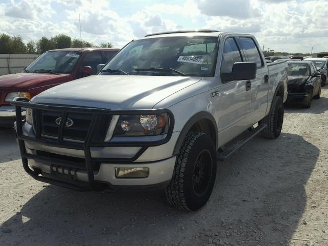 1FTPW145X4KC97362 - 2004 FORD F150 SUPER SILVER photo 2