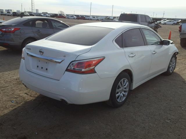 1N4AL3AP1FC135235 - 2015 NISSAN ALTIMA 2.5 WHITE photo 4