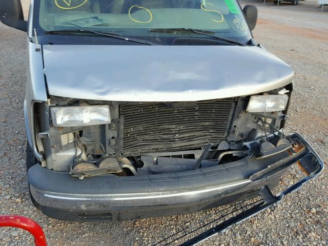 1GBFG15R4Y1234543 - 2000 CHEVROLET EXPRESS G1 GOLD photo 9