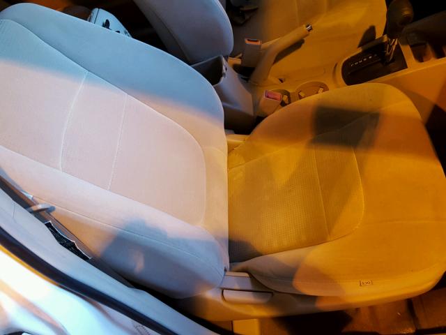 KNAFE121275422708 - 2007 KIA SPECTRA EX WHITE photo 9