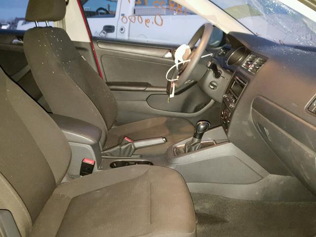 3VW2K7AJ8FM420644 - 2015 VOLKSWAGEN JETTA BASE 红色 照片 5