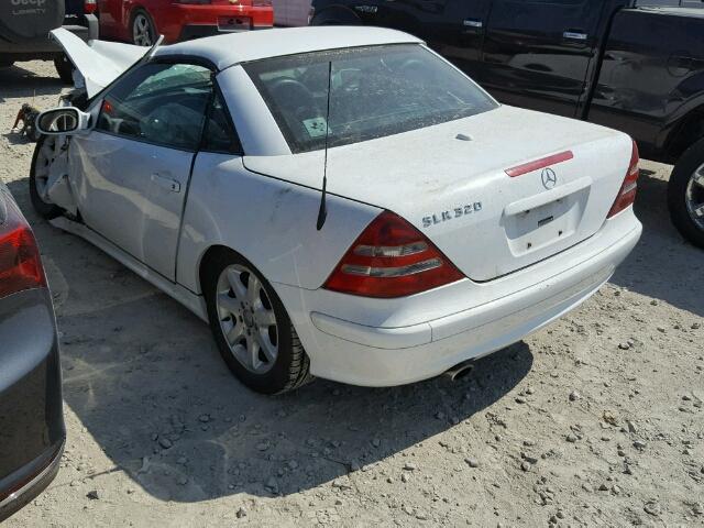 WDBKK65F81F202505 - 2001 MERCEDES-BENZ SLK 320 WHITE photo 3