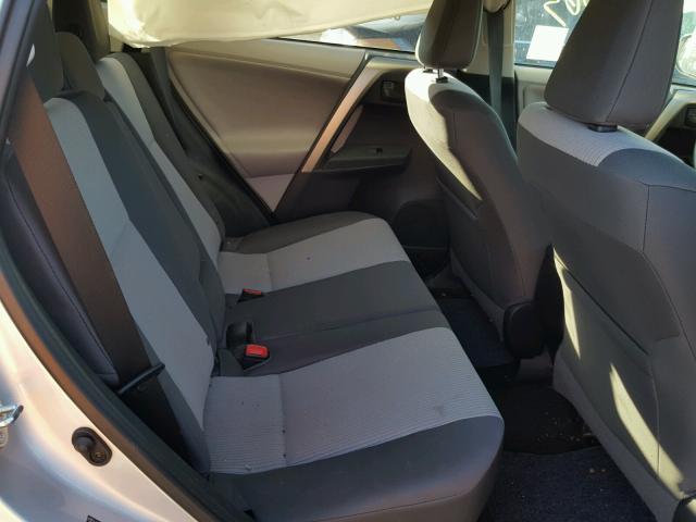 2T3ZFREV2DW060619 - 2013 TOYOTA RAV4 LE Արծաթագույն լուսանկար 6