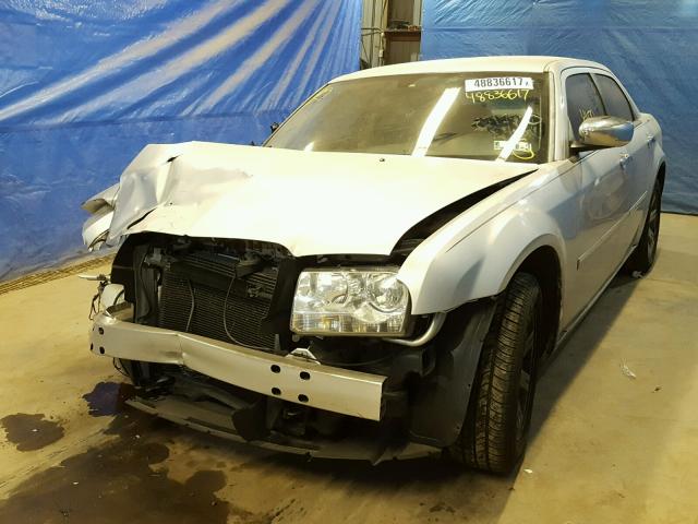 2C3KA53GX6H258479 - 2006 CHRYSLER 300 TOURIN SILVER photo 2