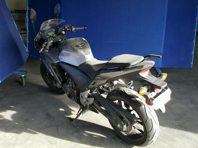 MLHPC4468F5200886 - 2015 HONDA CBR500 R GRAY photo 3