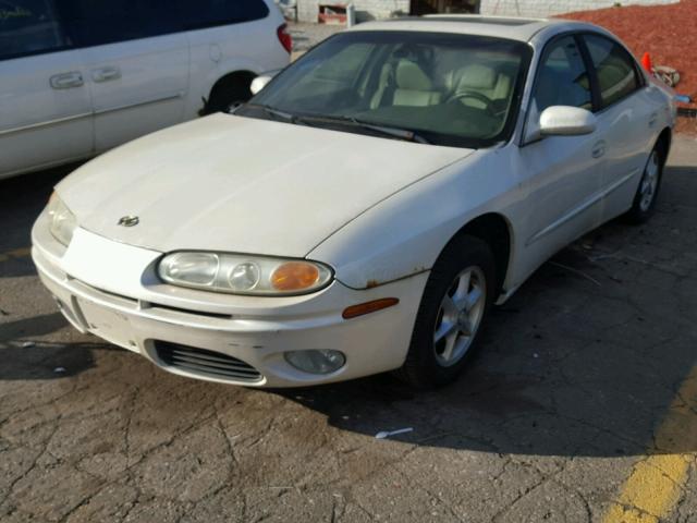 1G3GR64H224184103 - 2002 OLDSMOBILE AURORA WHITE photo 2