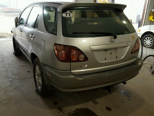 JT6HF10U7Y0096318 - 2000 LEXUS RX 300 SILVER photo 3